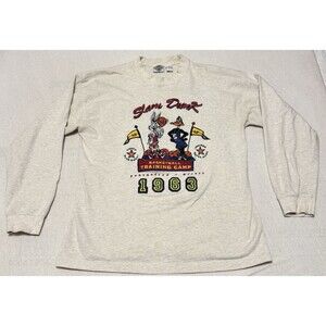 1993 Looney Tunes Basketball Training Camp Embroidered Logo Vintage Shirt Size M